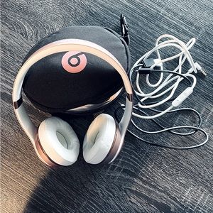 Beats noise canceling headphones